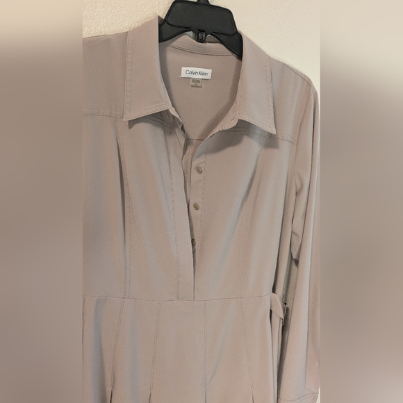 Calvin Klein Commuter Midi Shirt  Dress in Oyster - Picture 10 of 11